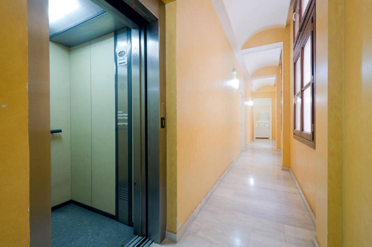 Reyes Catolicos I Apartment Granada Exterior photo
